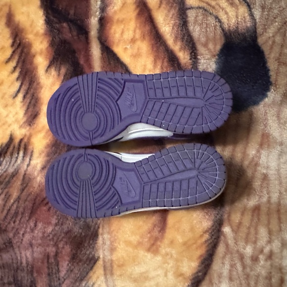 Court Purple dunks / Sz10 Men/ Great Condition / Worn once - Picture 4 of 6